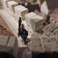 Soldat sur le chemin de ronde